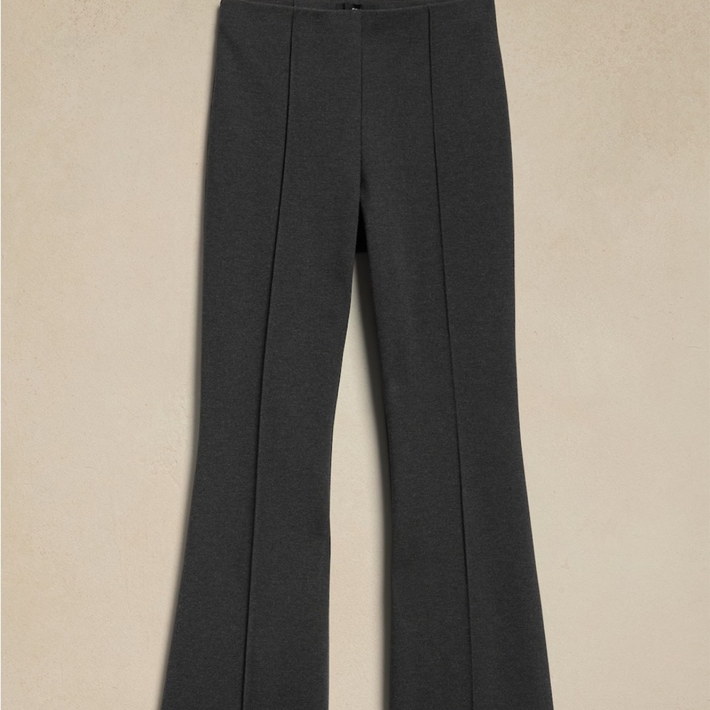 Women’s Banana Republic two piece sweater and pant set gray v neck pull on pant - Picture 8 of 13